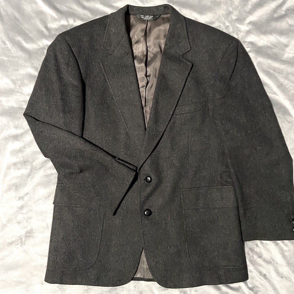 Vintage JOHN ALEXANDER Men’s Dark Gray Blazer Coat 100% Camel Hair. Made In USA.